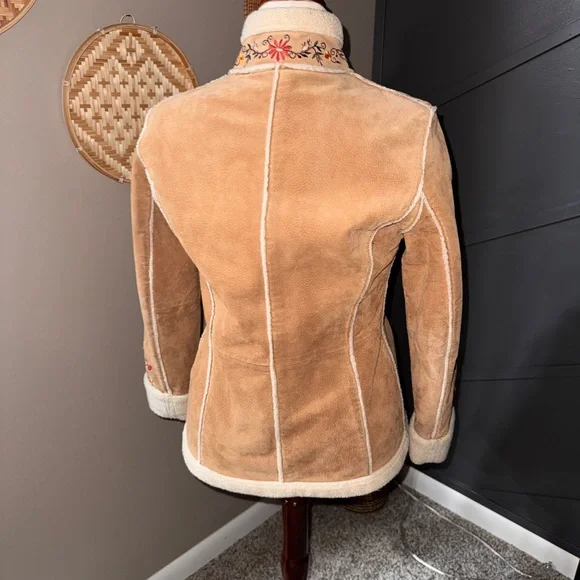 St. John's Bay Vintage Penny Lane coat, suede, tan, Embroidered Boho Jacket - Picture 4 of 12